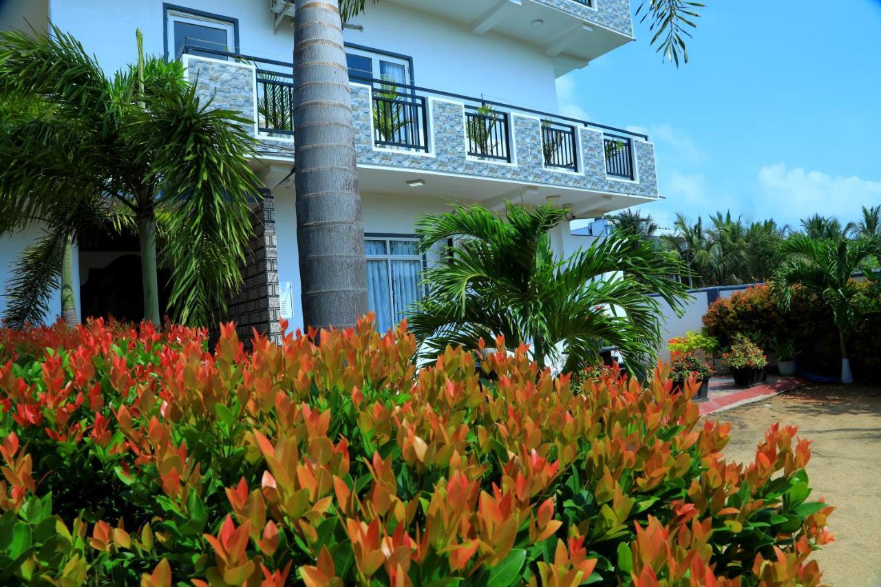 Blue Diamond Resort Trincomalee Exterior photo